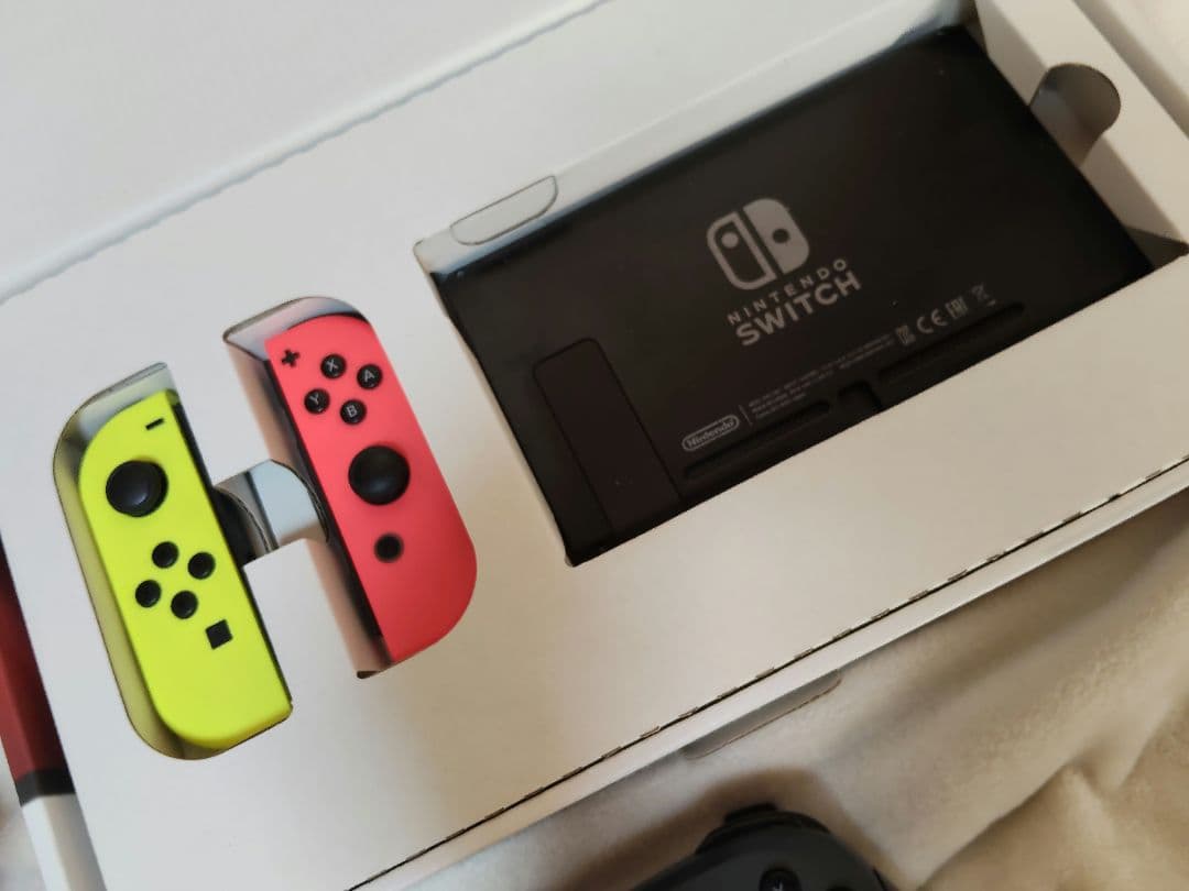 Nintendo Switch 本体 動作確認済　プロコン　ケース付き