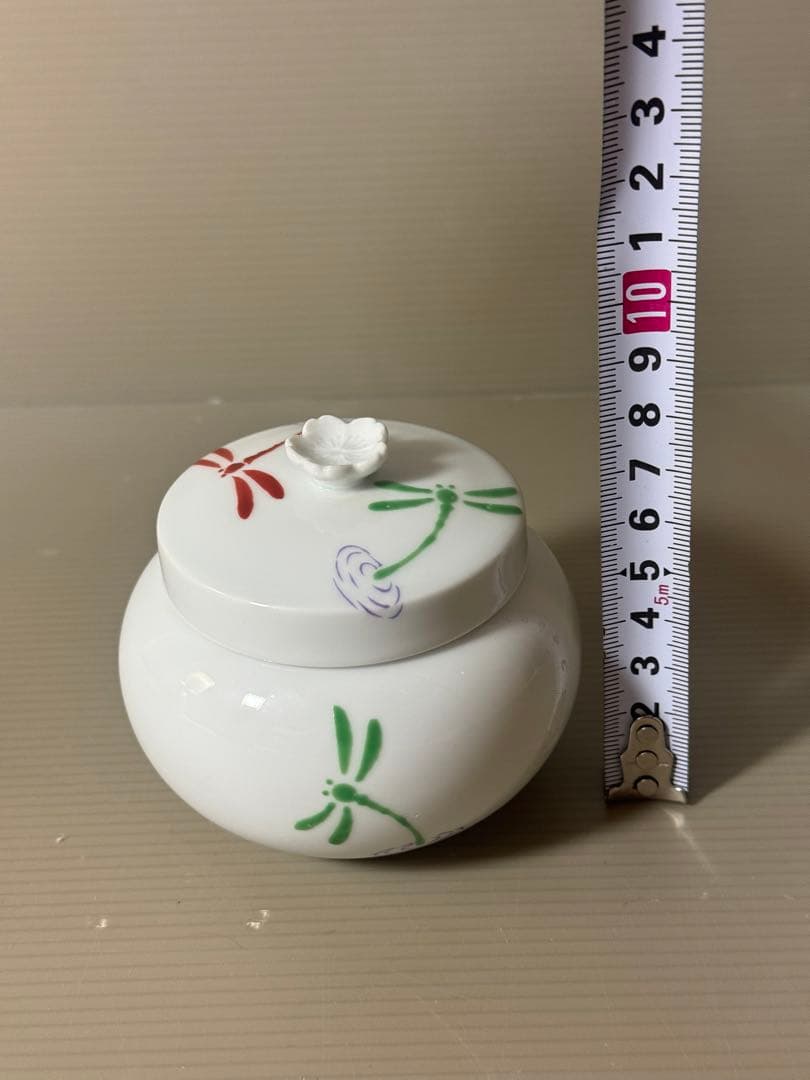 2339 有田焼　其泉　蜻蜓文　蓋物