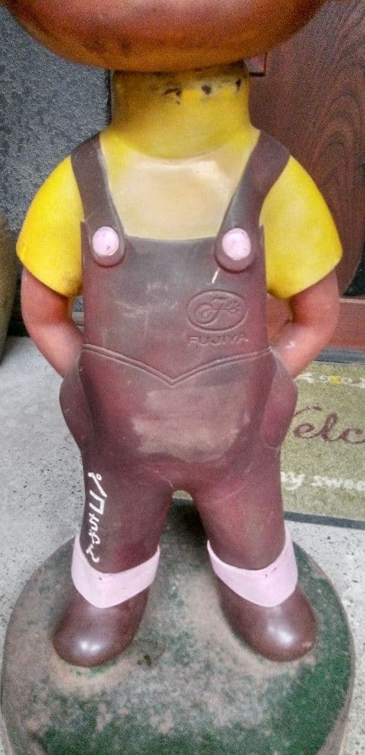 不二家 ペコちゃん 等身大　店頭前（86ｃｍ） 首振り人形