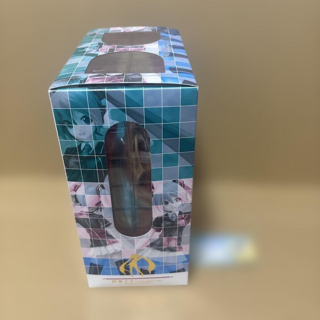 ハッピーくじ A賞 初音ミク FamilyMart ver 1/8 フィギュア