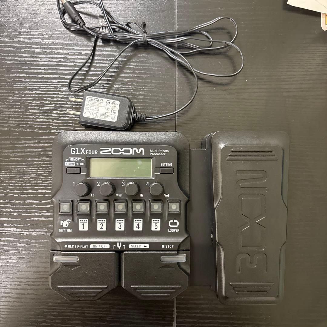 （美品）ZOOM G1X FOUR マルチエフェクター