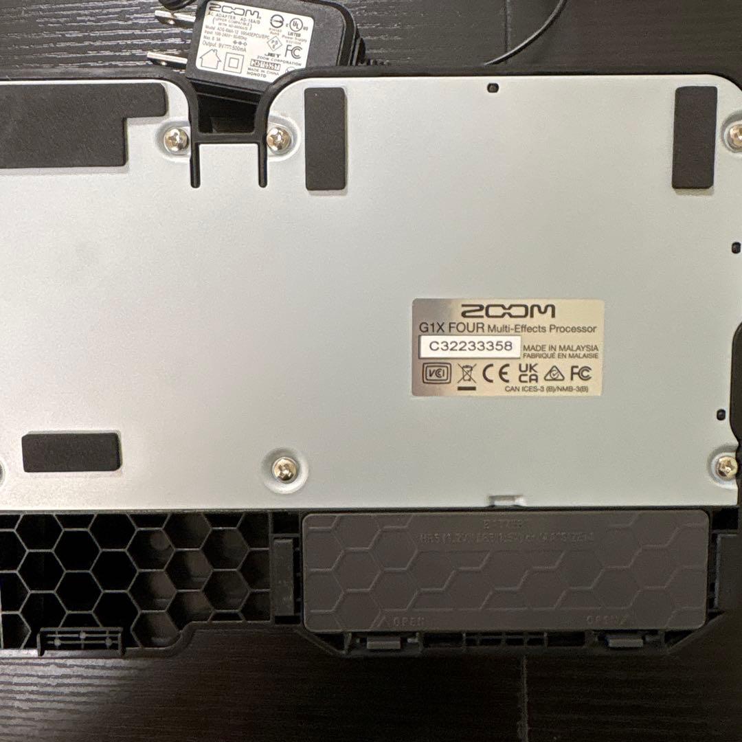 （美品）ZOOM G1X FOUR マルチエフェクター