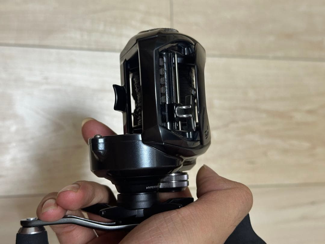 ダイワ タトゥーラ　TW　400XH 400 ベイトリール 左ハンドル 美品