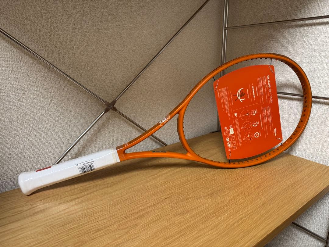 ラケット(硬式用) Wilson Blade 98 V9 ROLAND GARROS G3