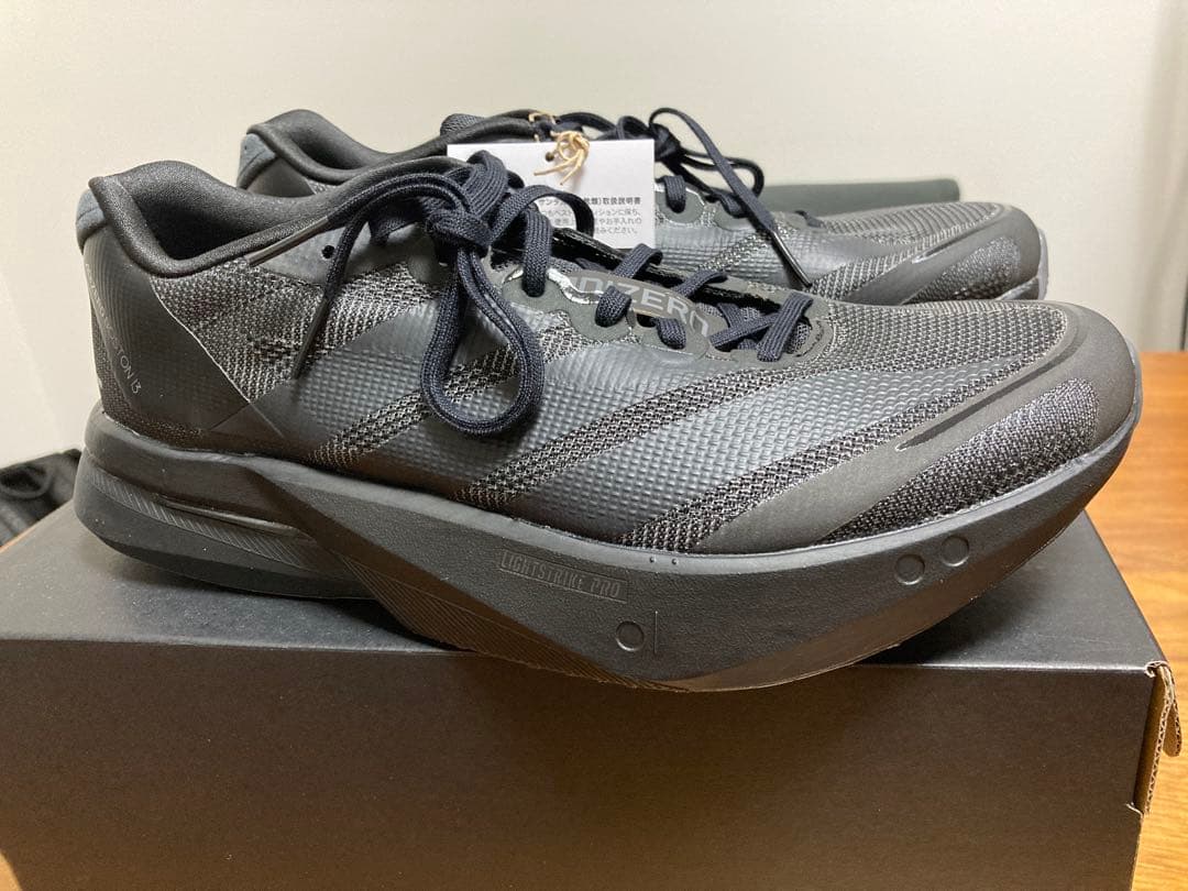 新品 adidas アディゼロ ボストン13 25.5cm