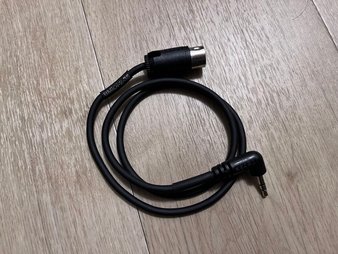 Roland S-1 TWEAK SYNTHESIZER ローランド シンセ