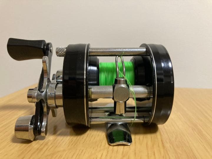 アブガルシア　アンバサダー2500C ブラック