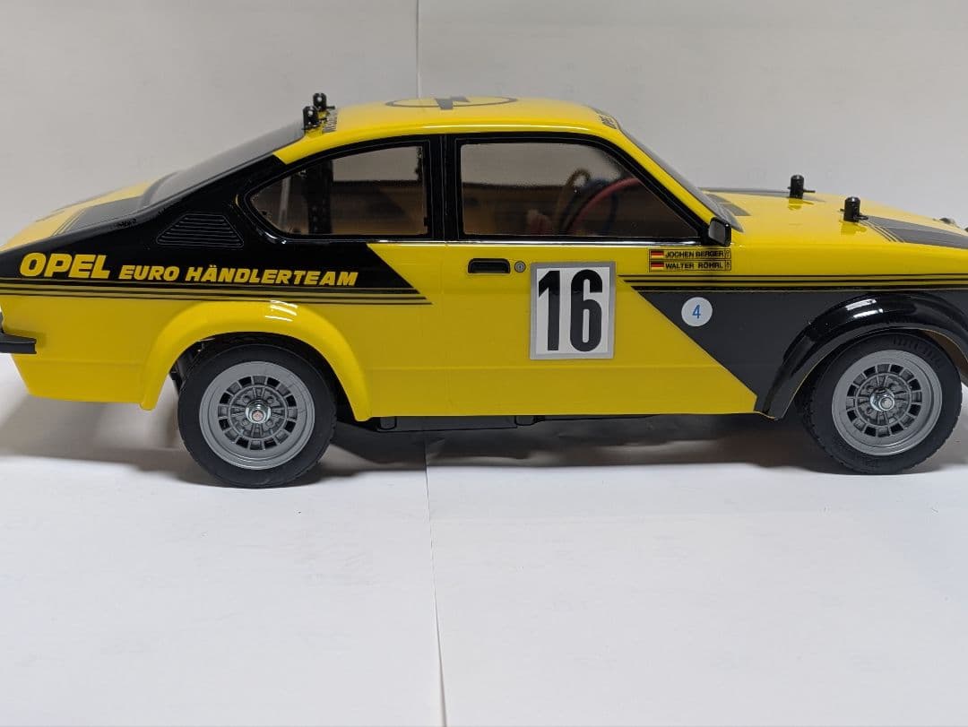 タミヤRC1/10オペルカデットGT/E 2.4Gファインスペックフルセット
