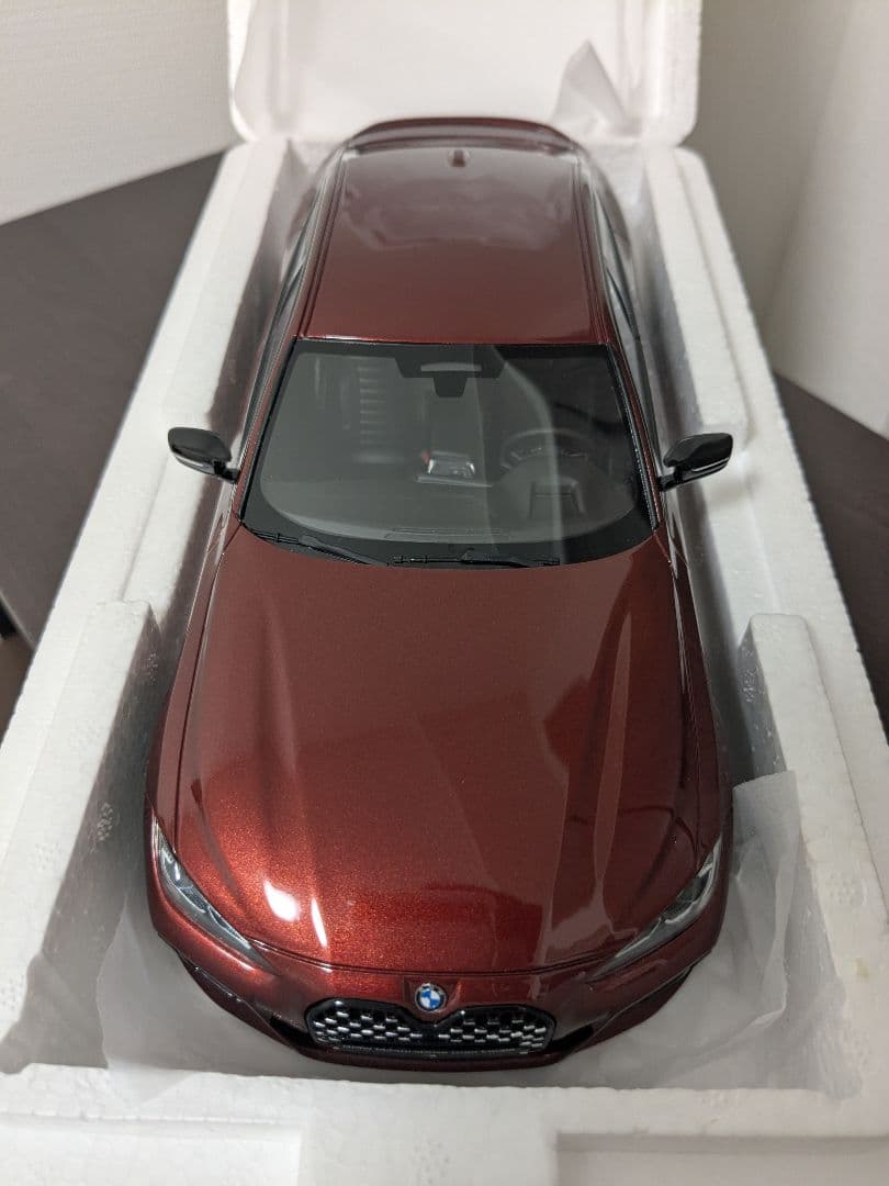 京商　OttO　　4シリーズ　GT Sprit　ミニカー　1/18　車