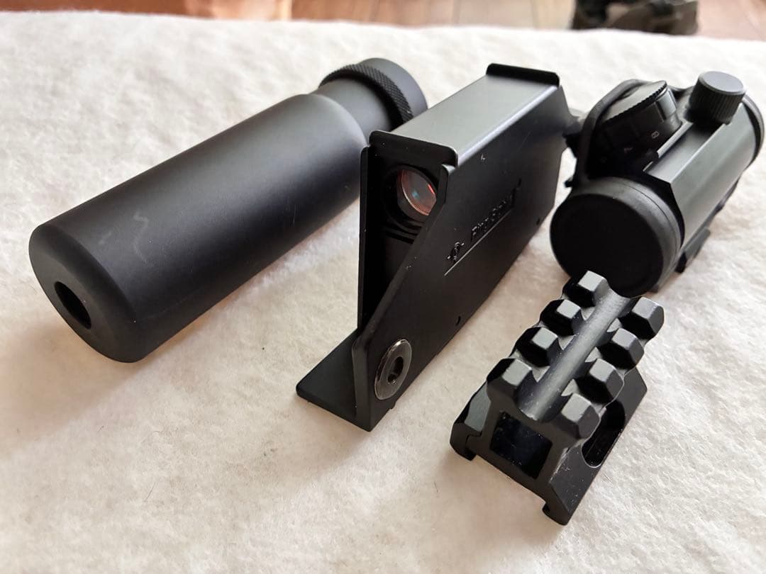 赤*ー様 東京マルイ P-90 電動ガン バッテリーなし