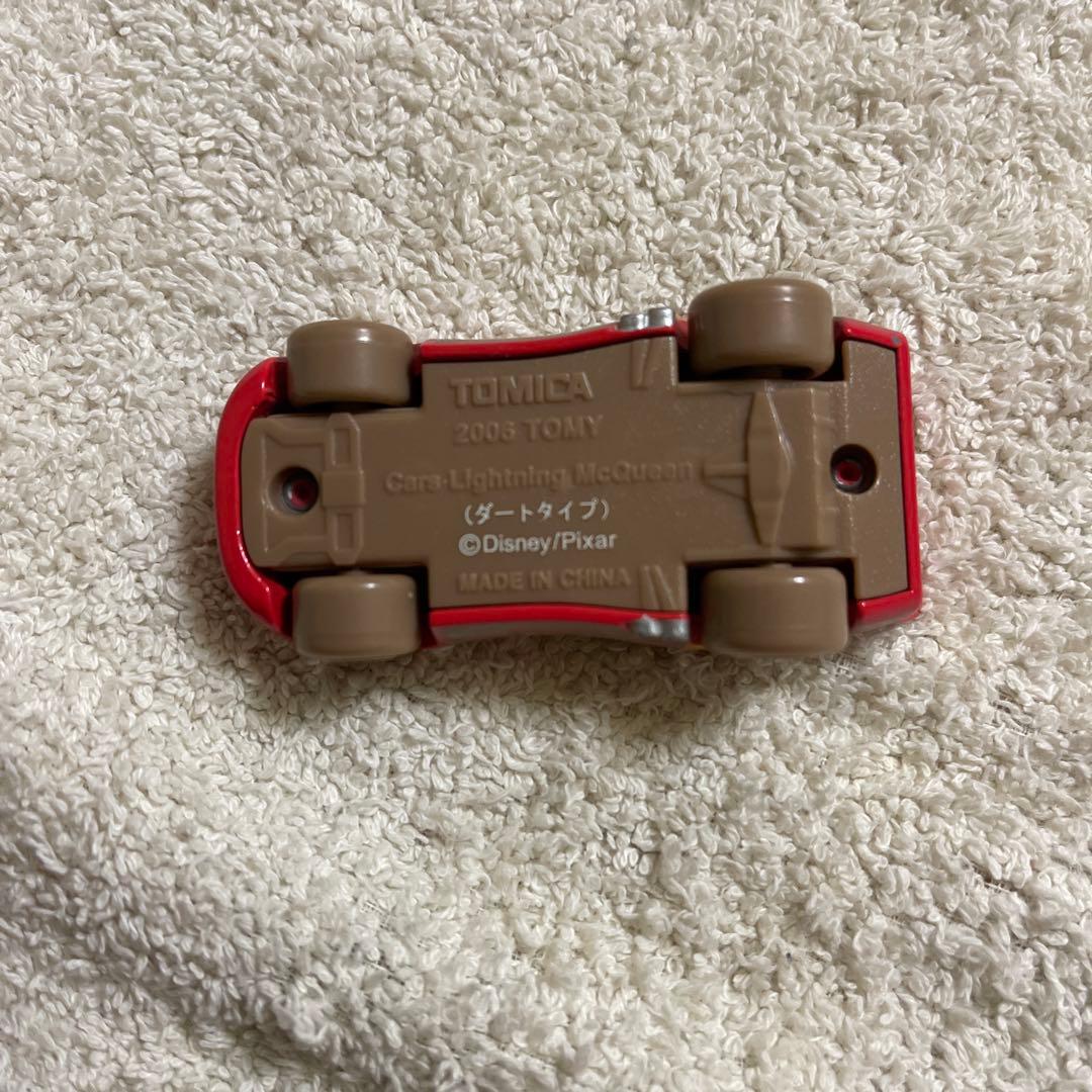 カーズトミカ　マックイーン　ダートタイプ