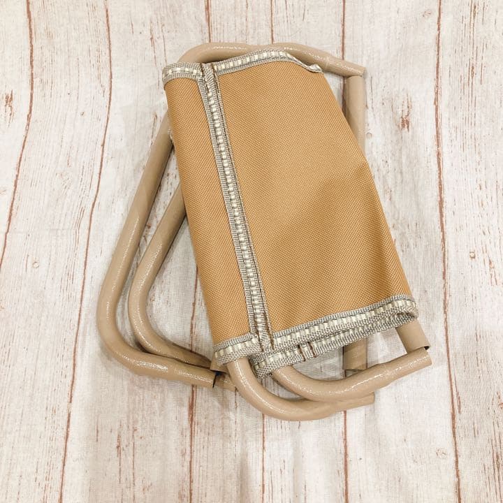 アウトドア　折りたたみチェアー　コンパクト