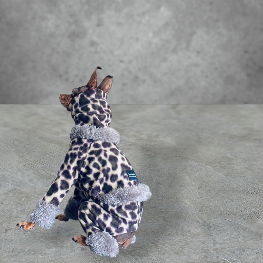 ⑳レオパードフリースロンパース