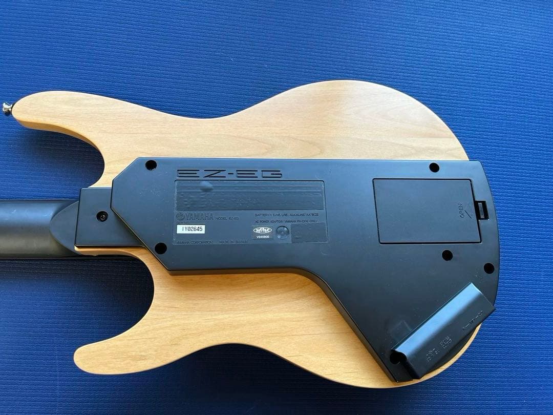 YAMAHA EZ-EG 光るギター