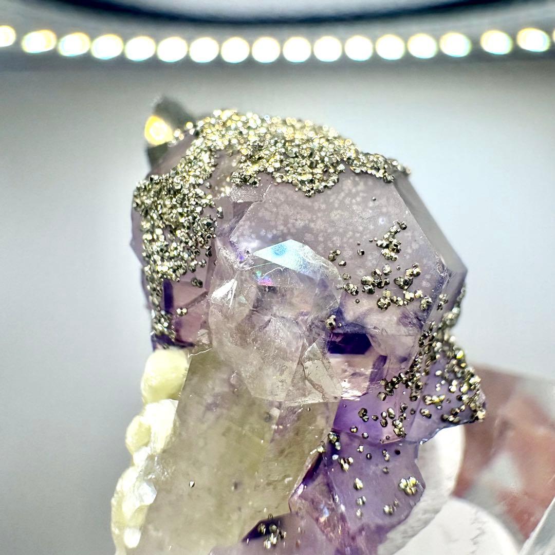 576 中国 内モンゴル産 フローライト&パイライト&クォーツ