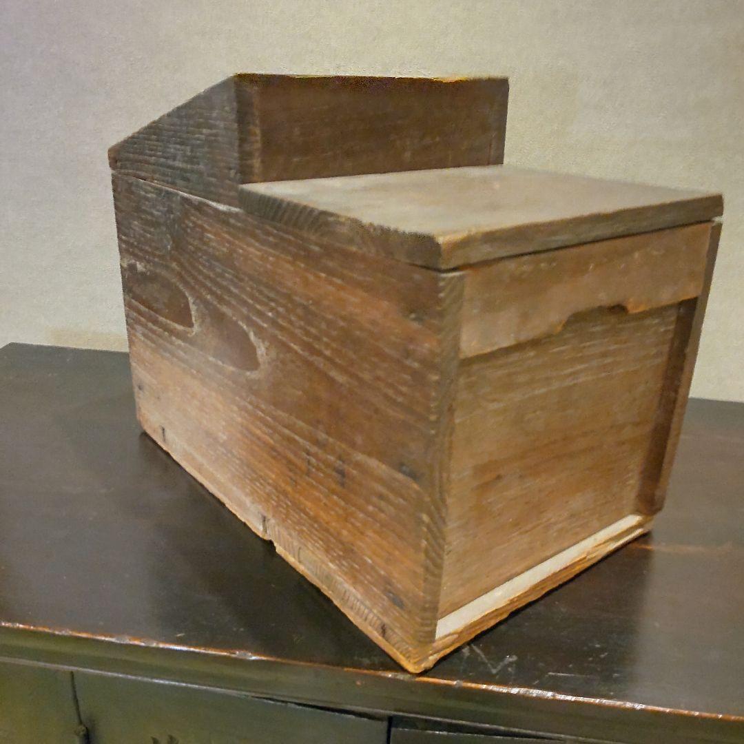 古い銭箱　時代物、銭函　古い鍵付き