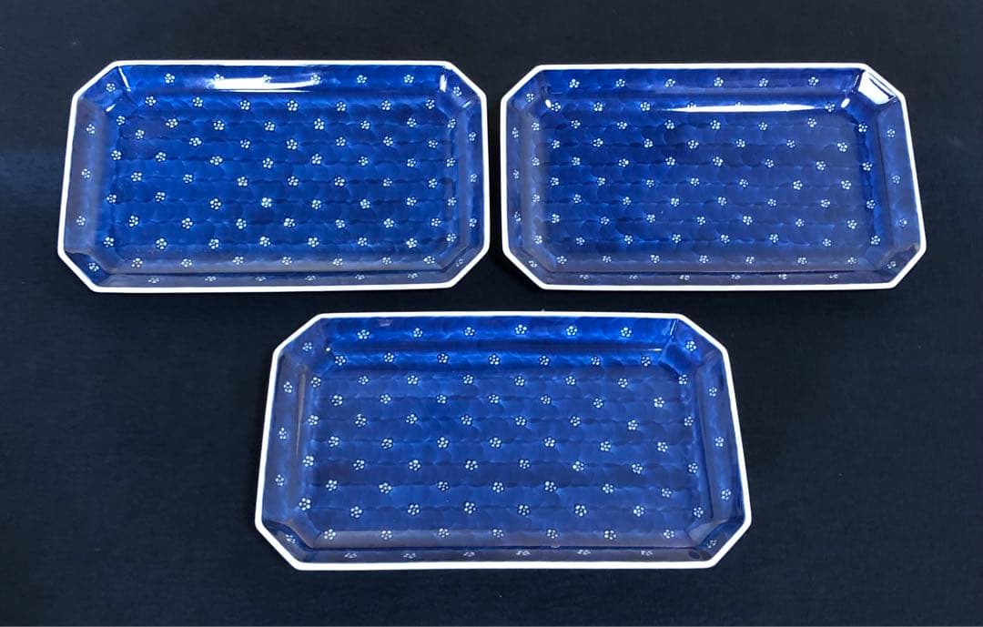 《レ》有田焼 源右衛門作 染付梅地紋 長方皿3客 共箱　251127お1