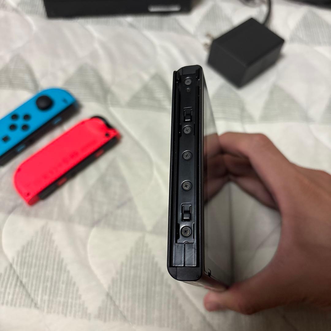 販*ン様 (箱無し)Nintendo Switch 本体 + 画像の物セット