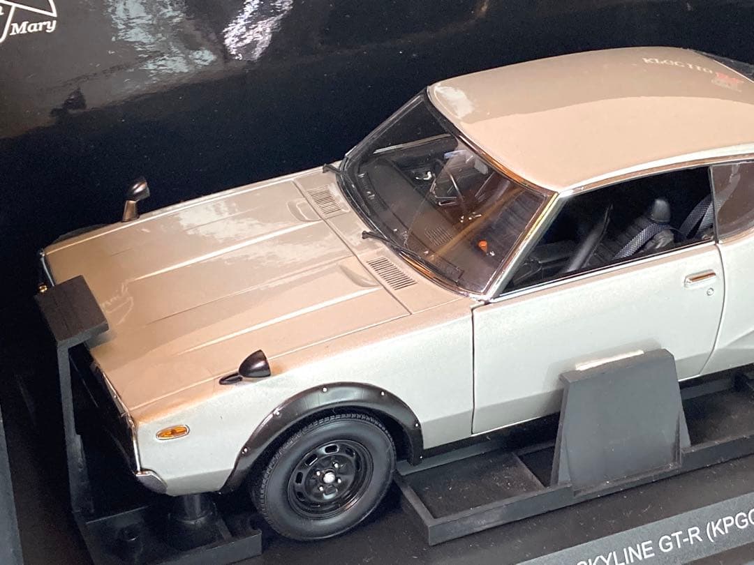 京商 1/18 日産 スカイライン2000GT-R(ケンメリ) KPGC110