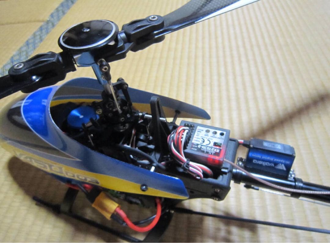 が*丸様 V450D03 RCヘリコプター　新品バッテリー　新品キャビン1台　操