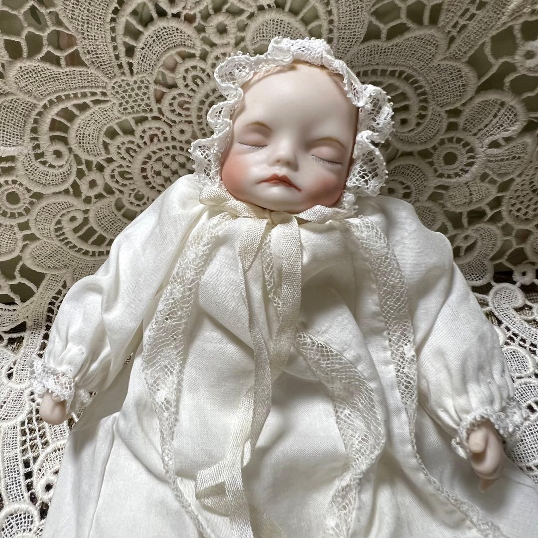 ビスクドール　スリーピングベビードール