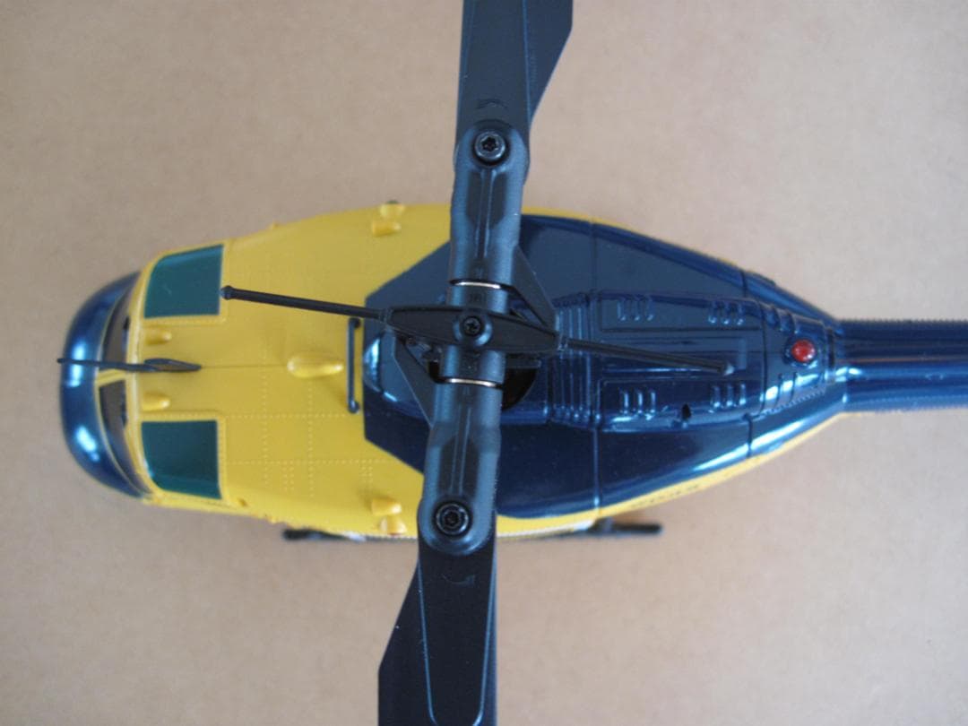 RC ERA C032 UH-1 Huey　バッテリー２個付き