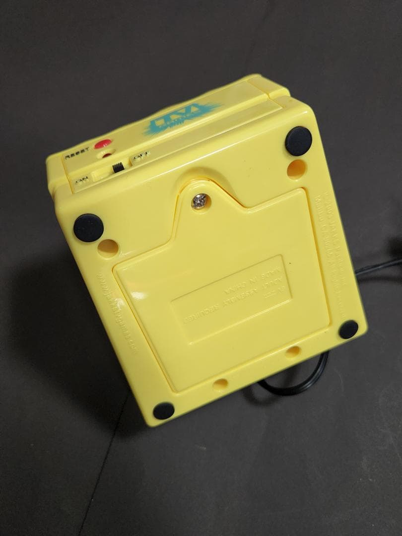 【未使用品】スポンジボブ　TVゲーム（外国製）レトロゲーム風