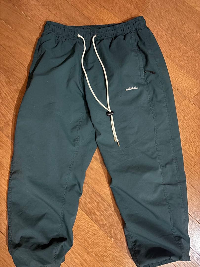 ballaholic ダークグリーン ナイロンジャケット・パンツ セットアップ