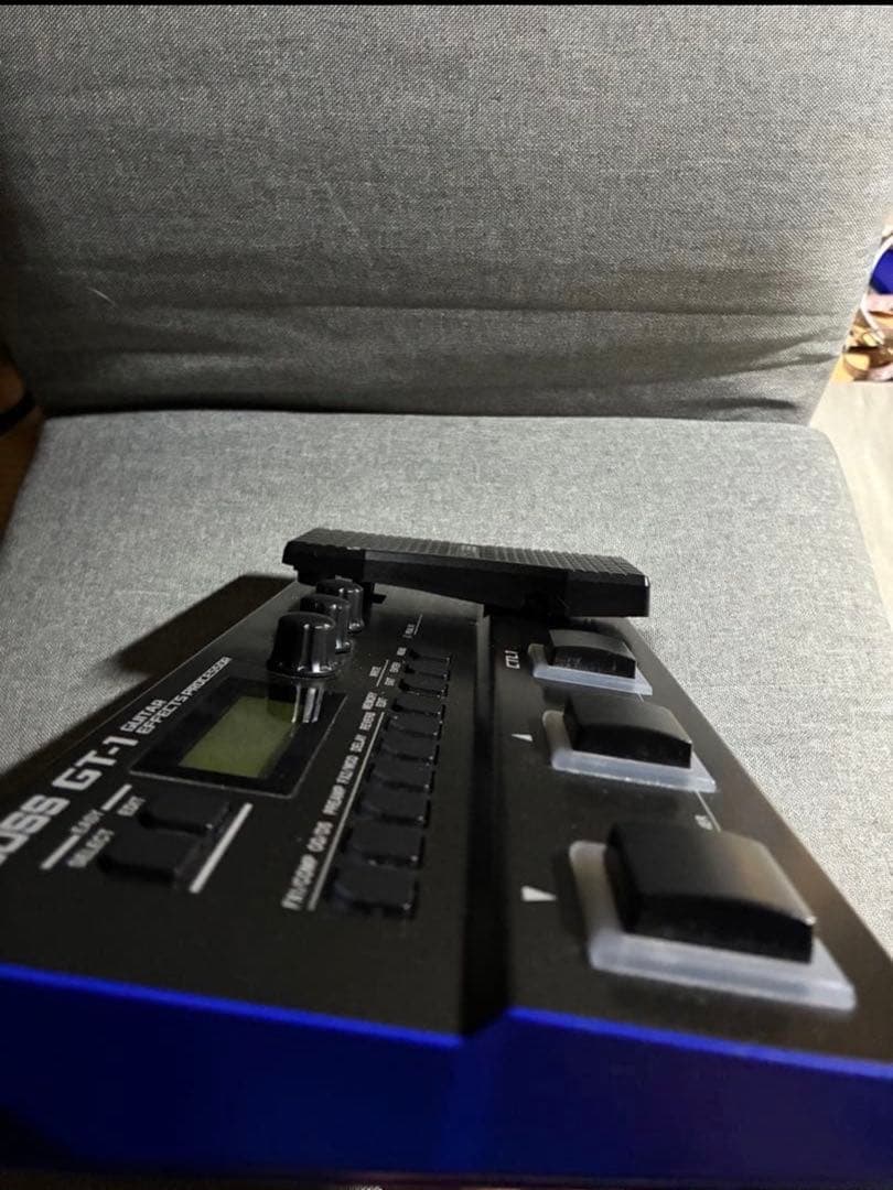 BOSSGuitarEffectsProcessorGT-1 アダプター付き