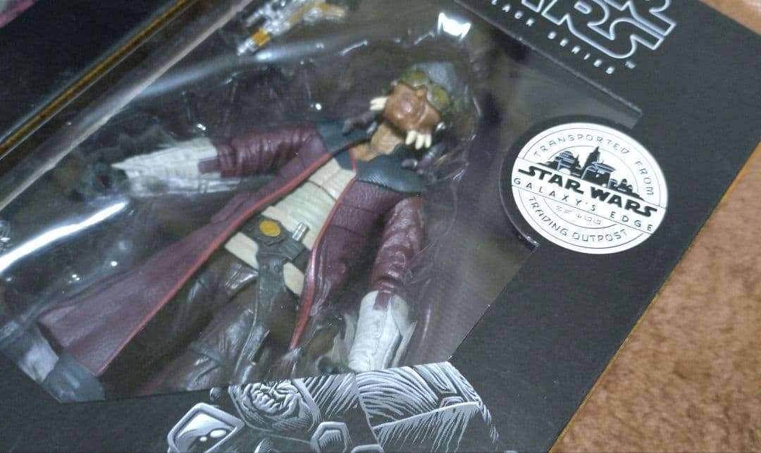 カ*イ様 スターウォーズ　ブラックシリーズ　ホンドーオナカ　R5-P8　フィギュ