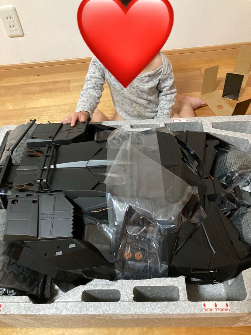 『ダークナイト』１／６スケールビークル　バットモービルタンブラー　ホットトイズ