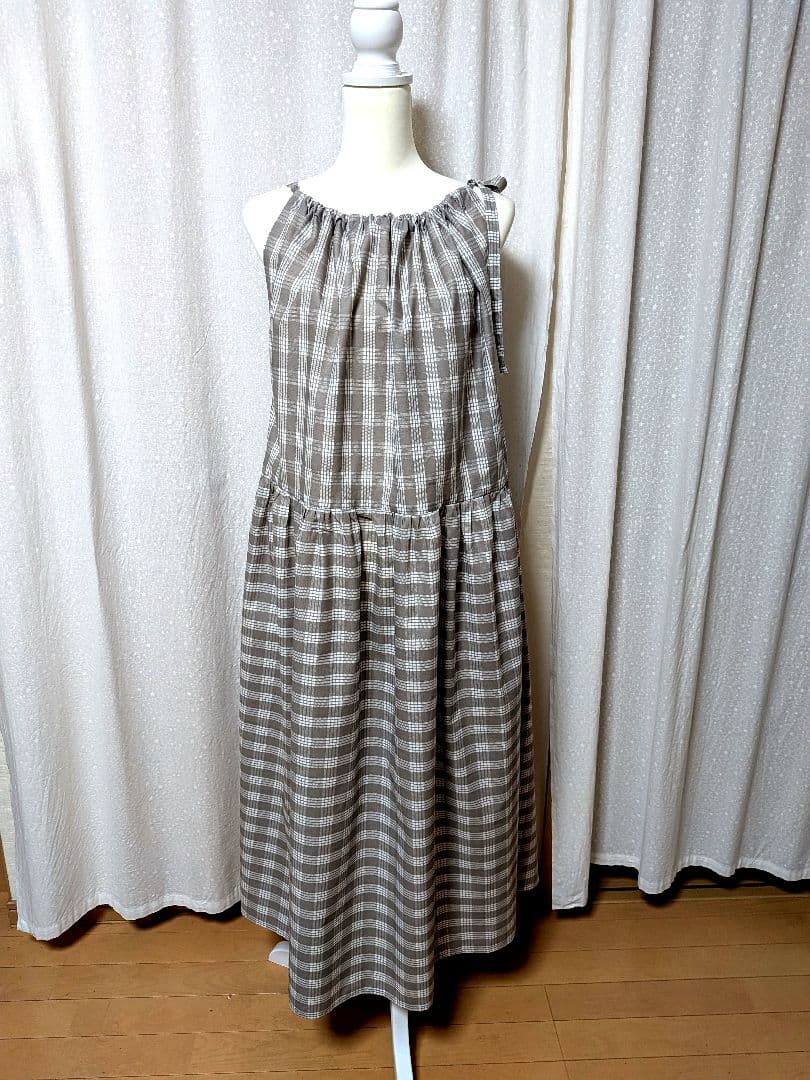 miele✩⃛　J☆65　ハワイアンワンピース