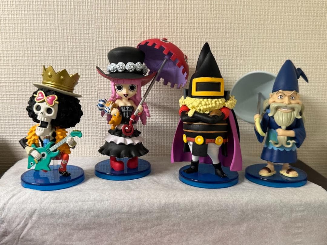 ワンピース　ワールドコレクタブルフィギュアVol.25&28　16体セット