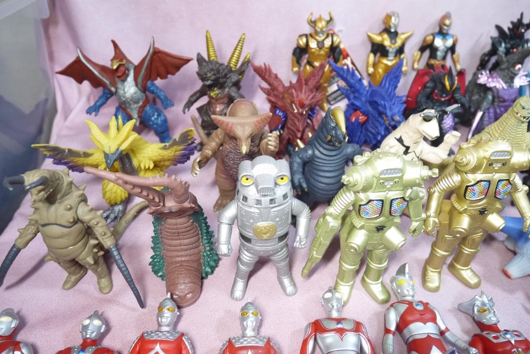 ウルトラヒーローシリーズ500　ウルトラ怪獣シリーズ500　ソフビ　106体