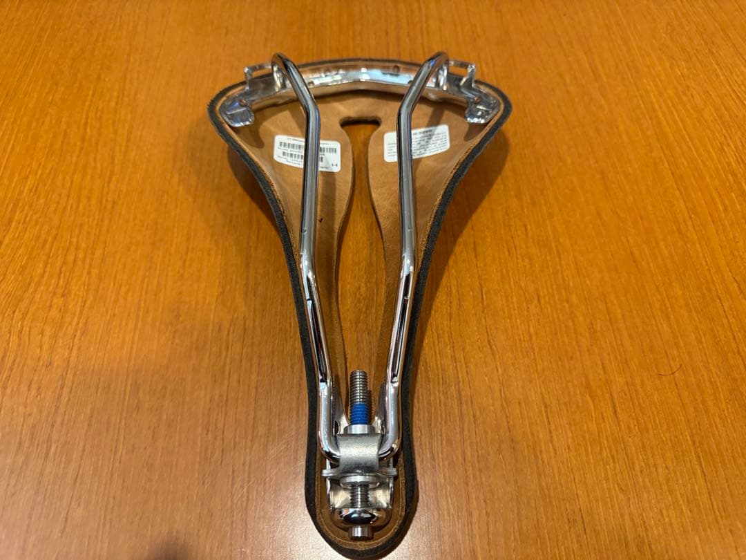 セラアナトミSELLE ANATOMICA* X1 saddle (black)