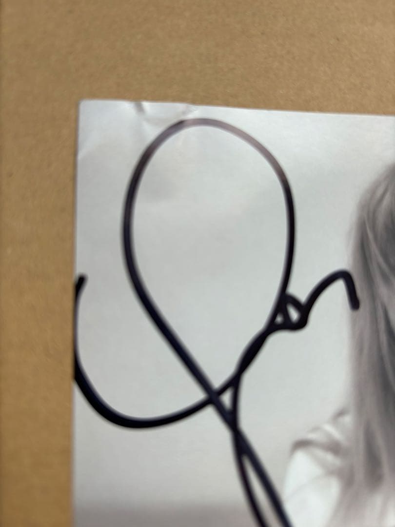 UK限定テイラー・スウィフト直筆 サイン入りアートカードTaylor Swift