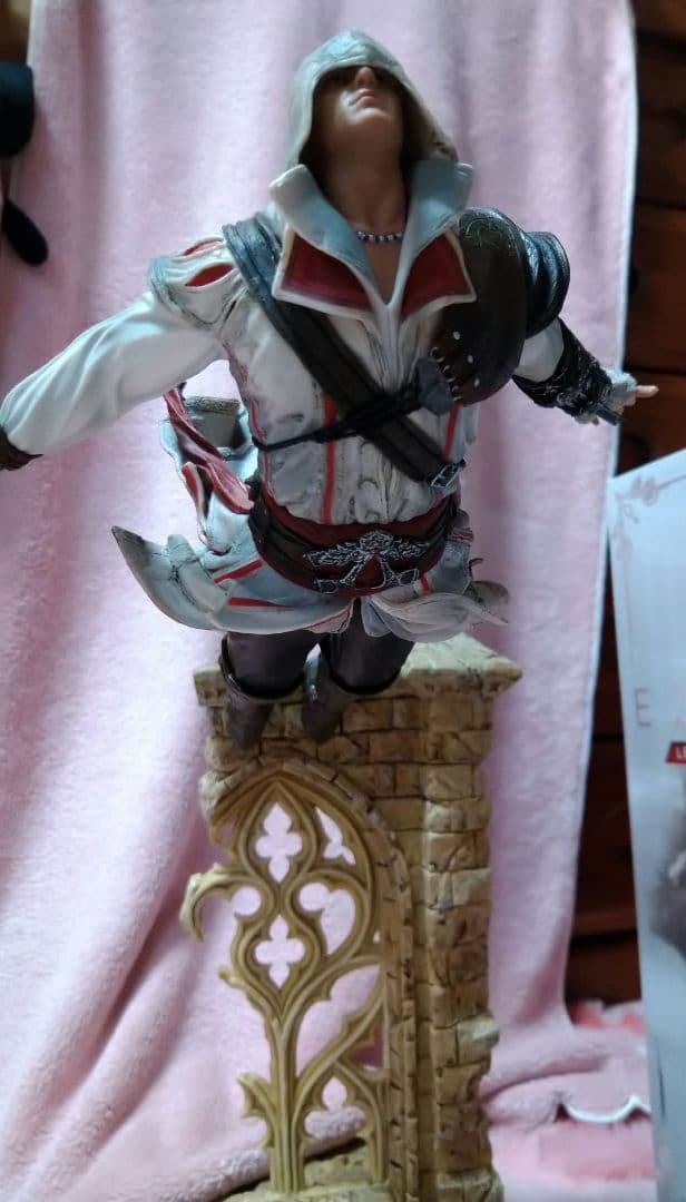 アサシンクリード エツィオ フィギュア オリジンズ ヴァルハラ ユニティ