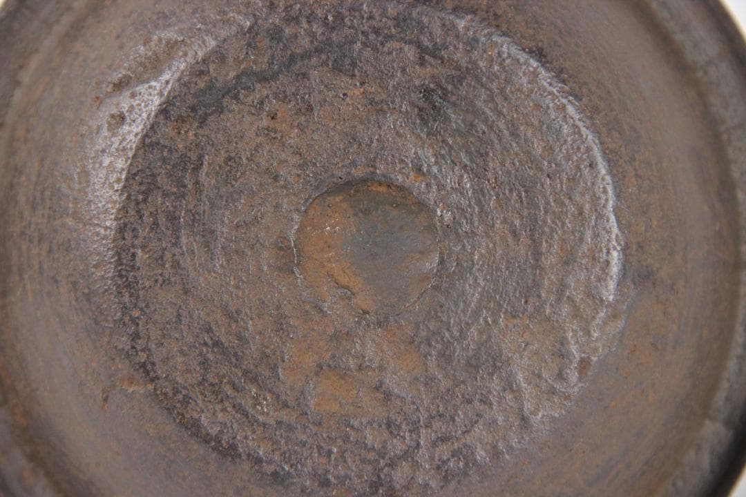 梅樹梅花文 古鉄瓶　鉄瓶　容量約900ml 茶道具　湯沸　煎茶道具 EG21-6