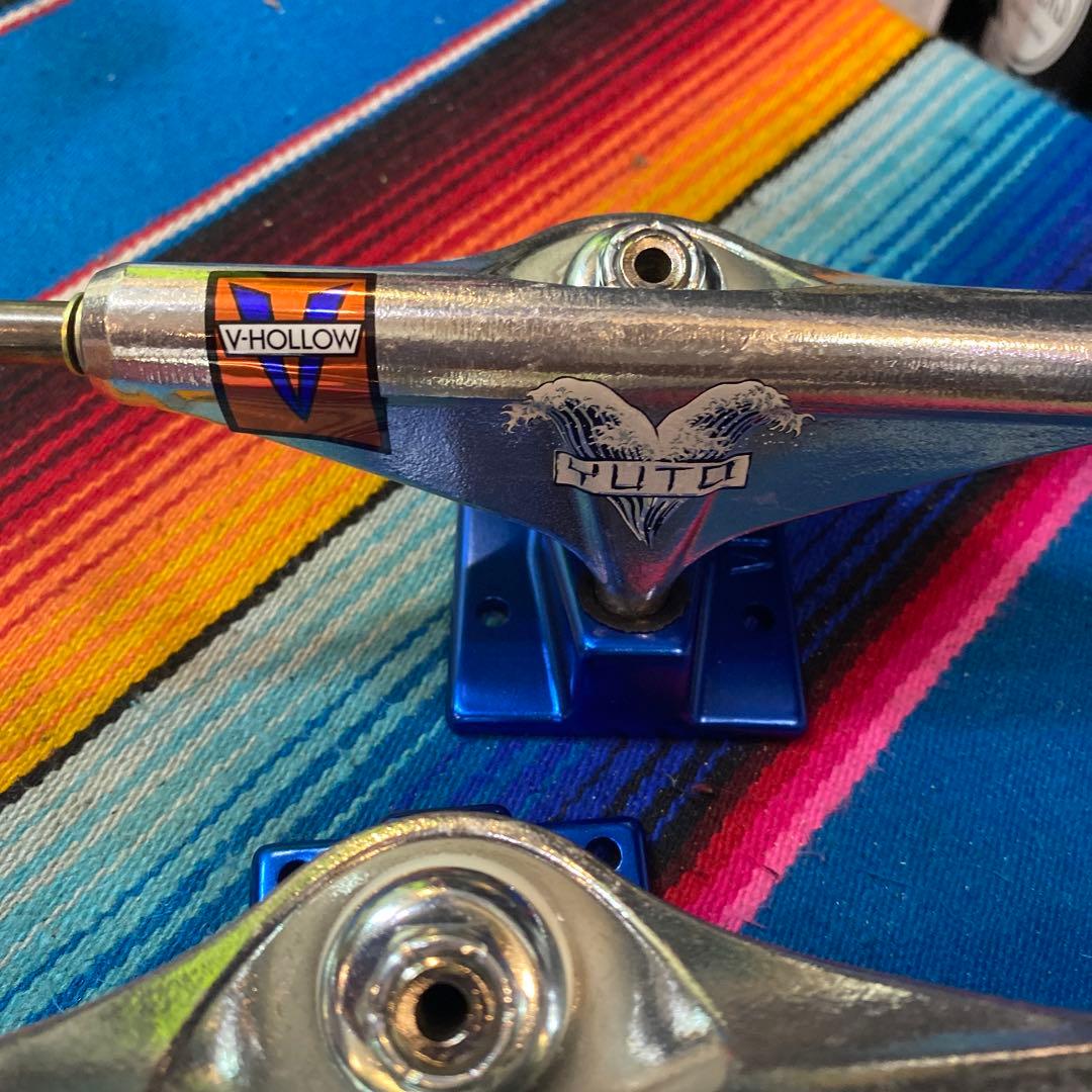 ベンチャーYUTO V-HOLLOW トラック シルバー/ブルー5.2H