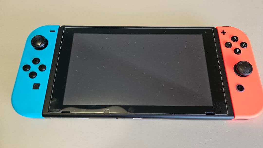 Nintendo Switch スイッチ　本体+ソフト4本+ケース　セット