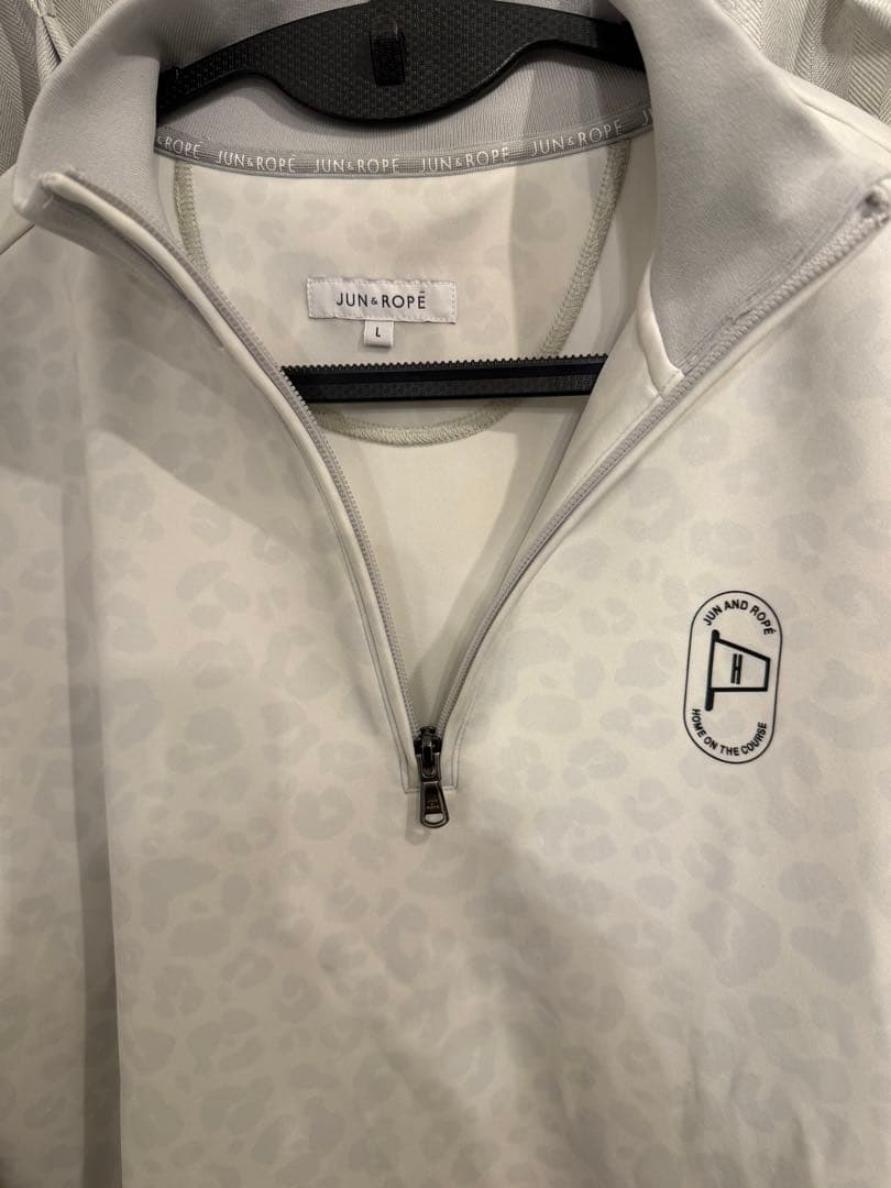 【美品】JUN AND ROPE レオパード柄 ハーフジップ