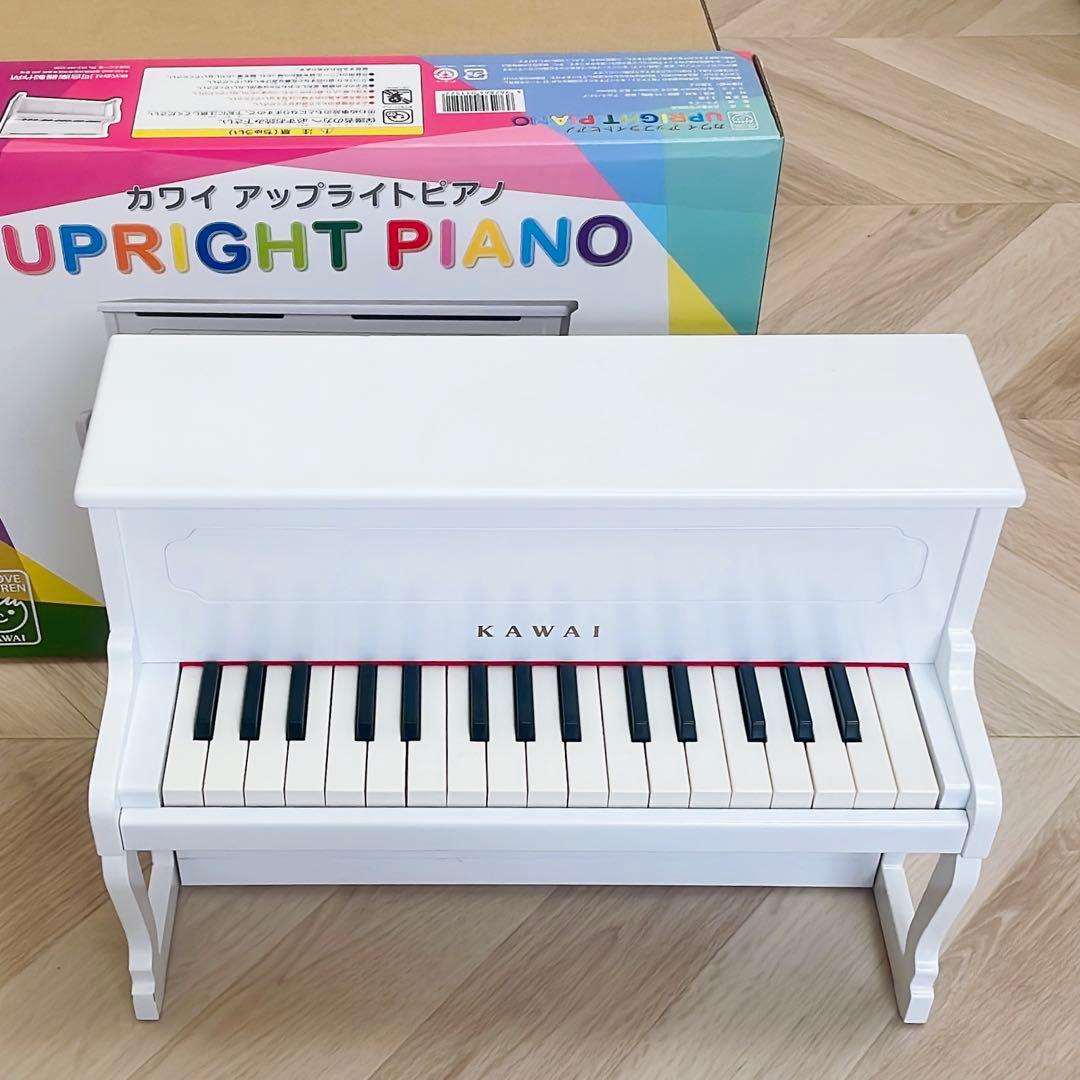KAWAI アップライトピアノ　ホワイト