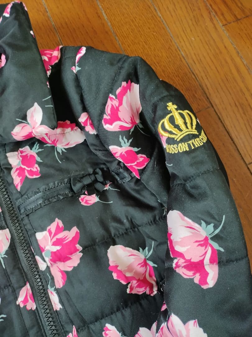 KISS ON THE GREEN 花柄フリルゴルフウエア２上下セット未使用