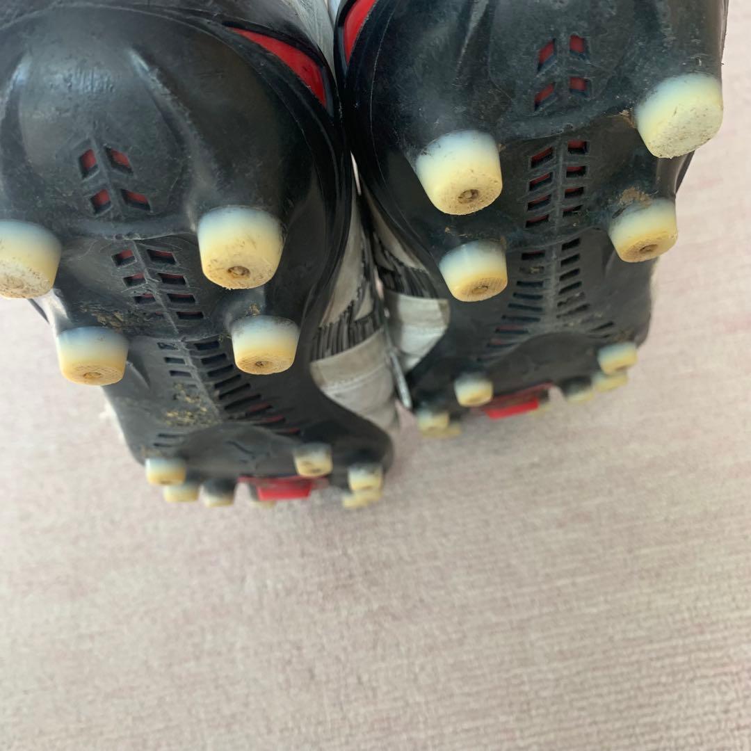 モレリアネオ4 サッカーシューズ・スパイク 27.0cm ホワイト/レッド