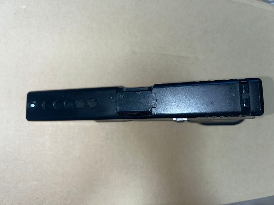 ガスガン　東京マルイ　G17カスタム　フラットダークアース　マガジン3本付き