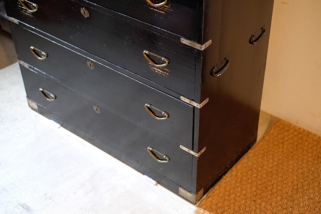 11/8迄出品 桐材漆塗時代箪笥（京都） ② 京箪笥 アンティーク