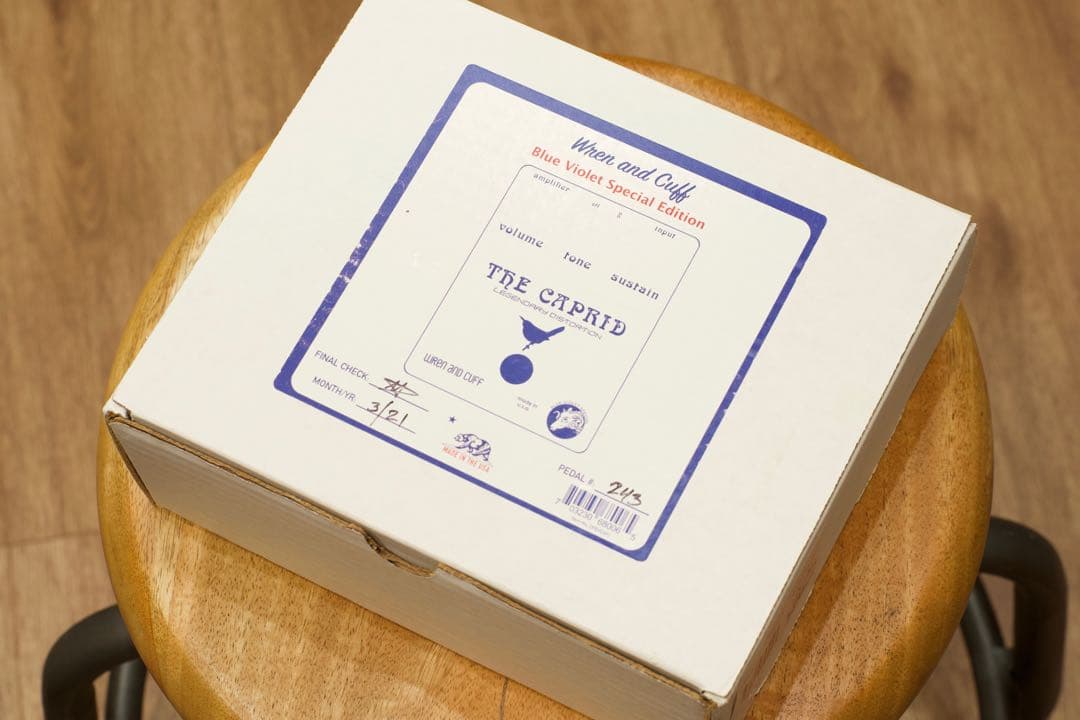 ギター Wren and Cuff The Caprid blue violet