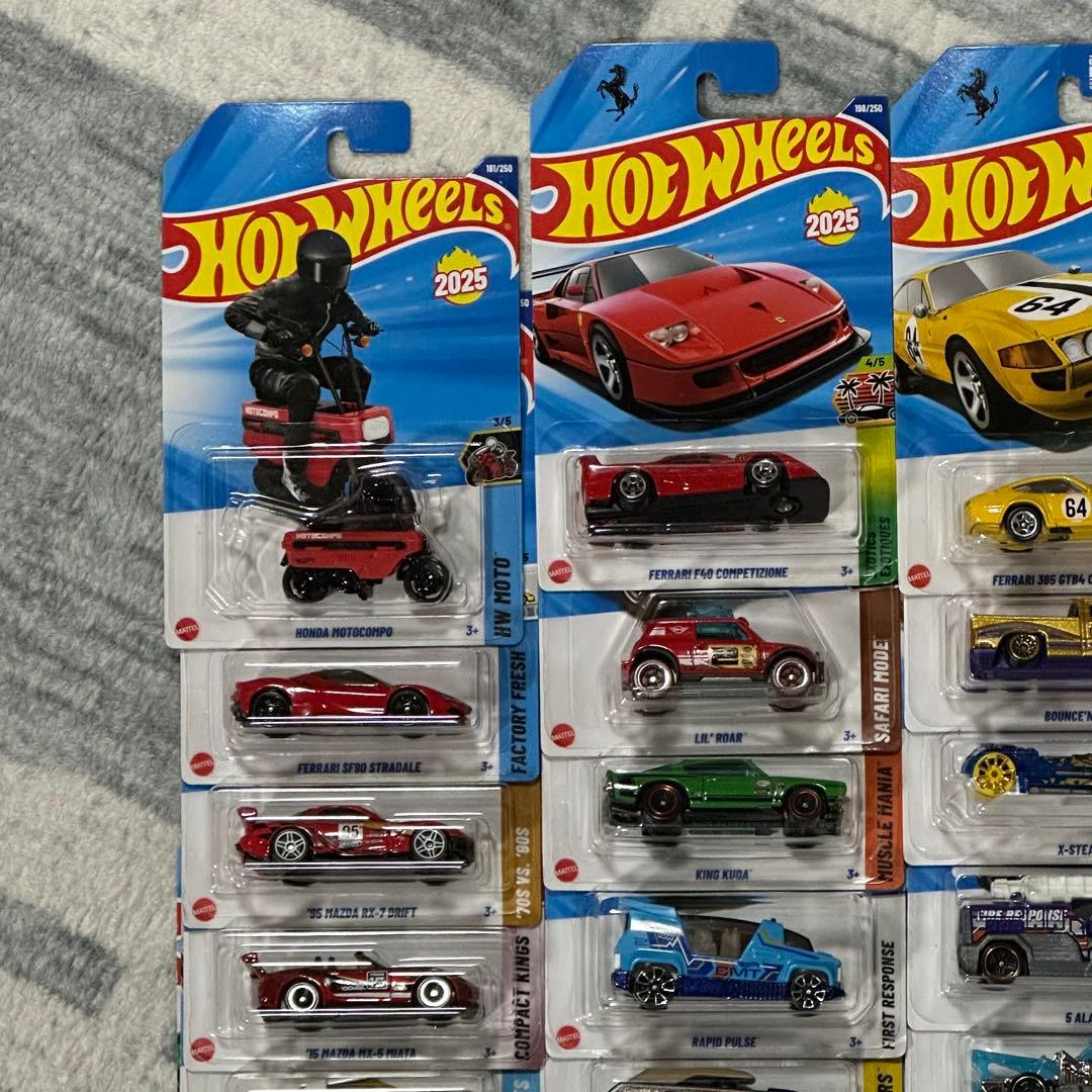 ホットウィール ベーシック 36台セット⑰ フェラーリ モトコンポ等