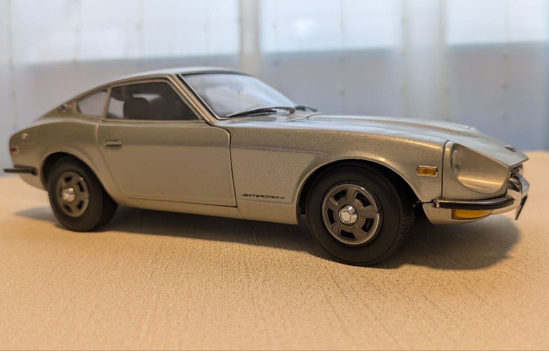 1/18 京商製　DATSUN 240Z シルバー