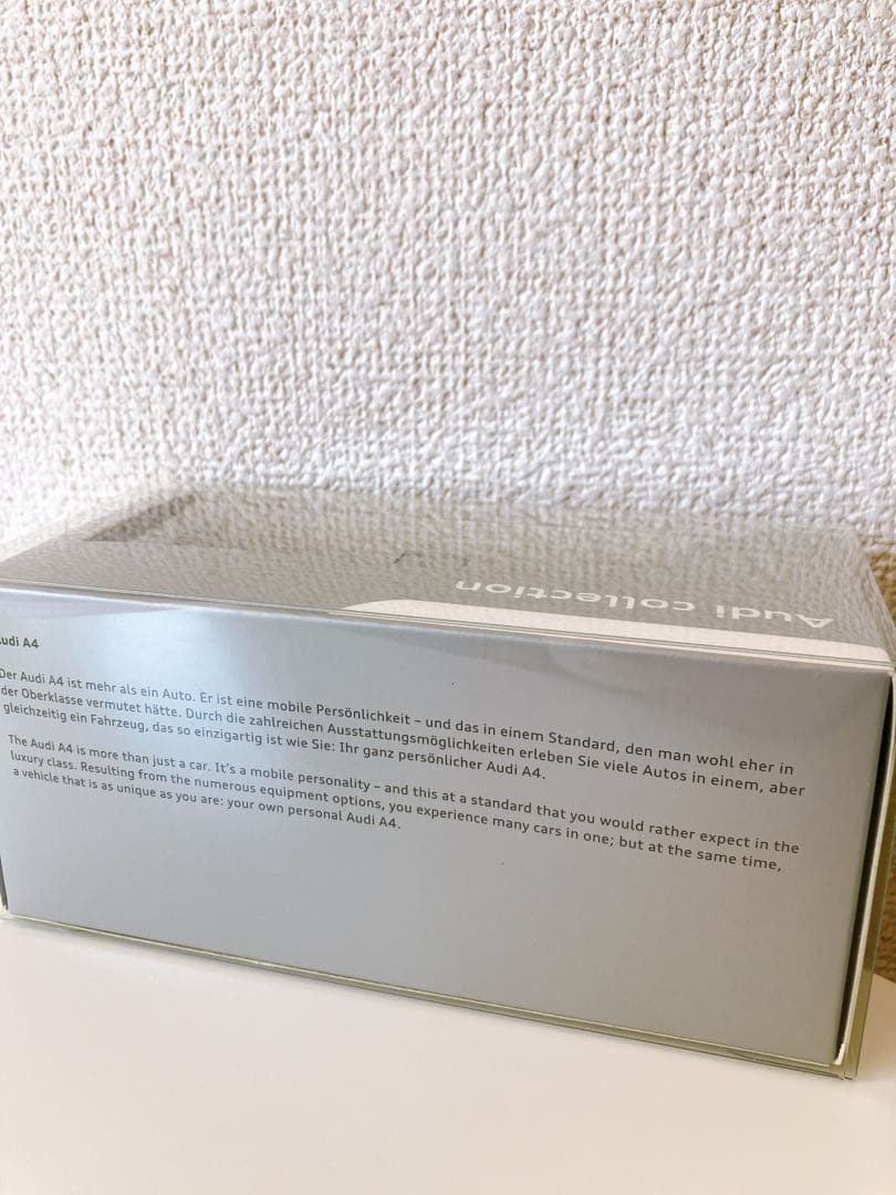 ☆新品☆ミニカー 1/43 アウディ A4 セダン ファントムブラック